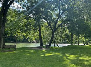 0 River Dr, Hinton, WV 25951