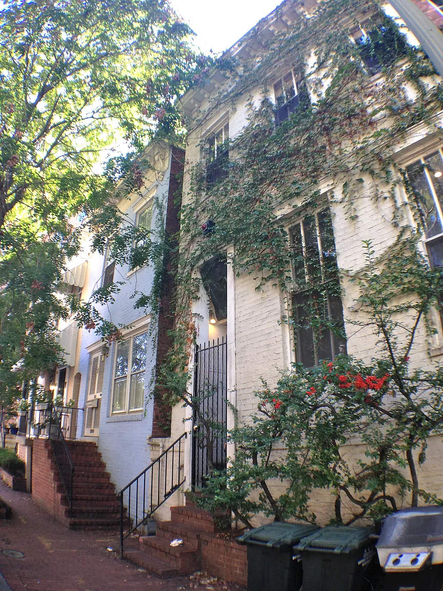 1614 Corcoran St NW photo 1