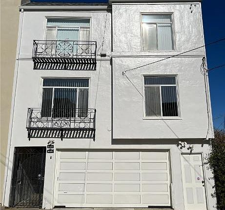 2nd image of 630-632 Lawton St