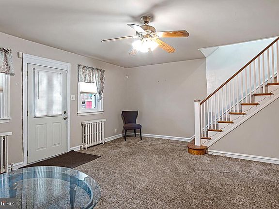 3rd image of 2705 Thompson Pl