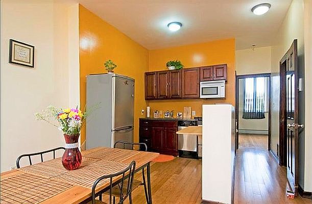 1st image of 582 Mac Donough St #9