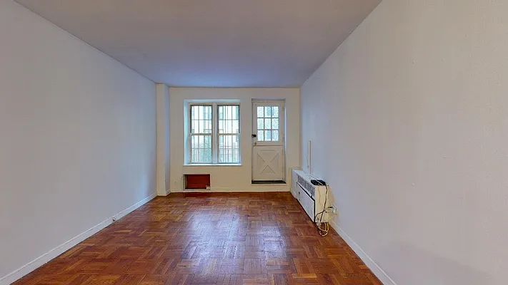 Rented by Bond New York | media 14