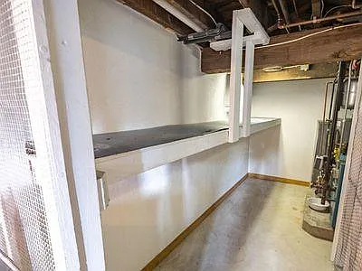 229 Chapel St — Photo 18