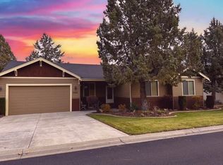 2552 SW 32nd St, Redmond, OR 97756
