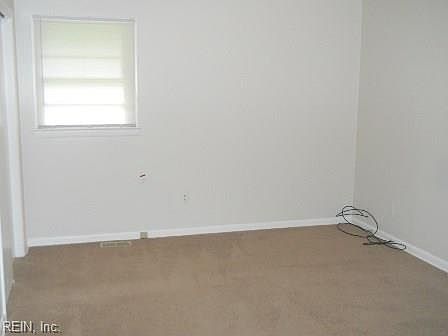3rd image of 29 Sandra Dr