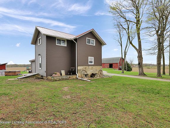 4th image of 5893 S Pease Rd
