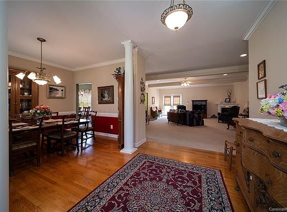 5th image of 755 Creekbridge Dr