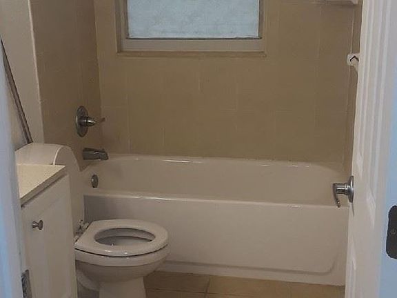 2nd image of 139 E Patterson St