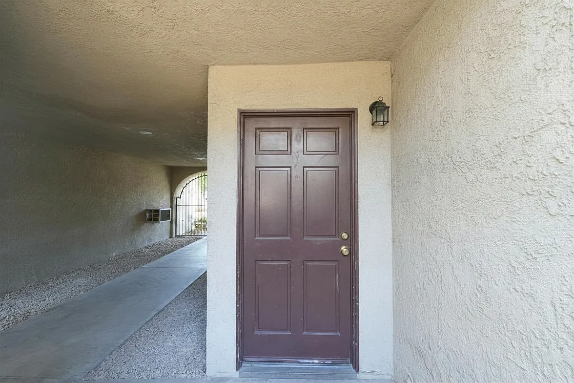 2 bed, $2,450 — Photo 2