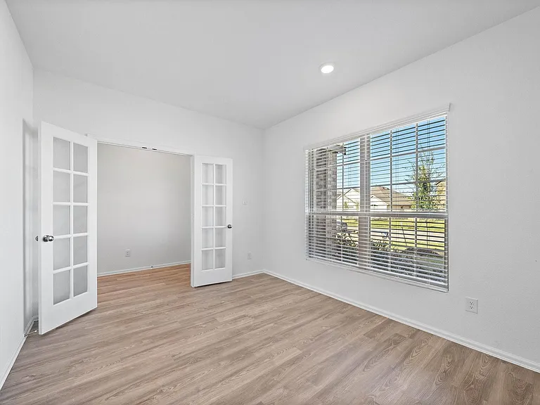 5010 Lavaridge Dr — Photo 22