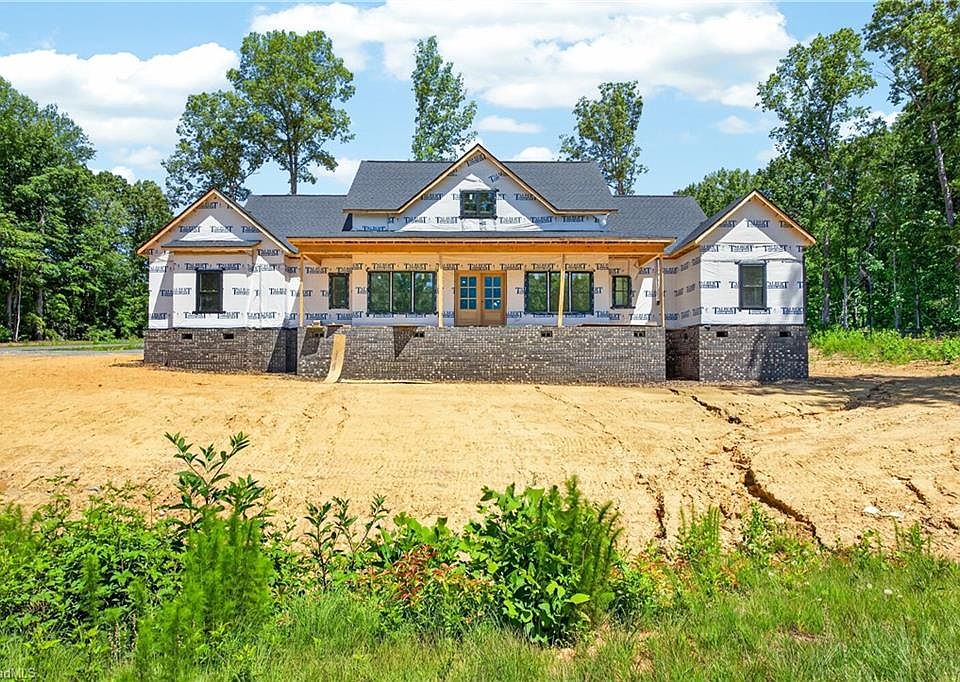 1st image of 1641 Badin Ln