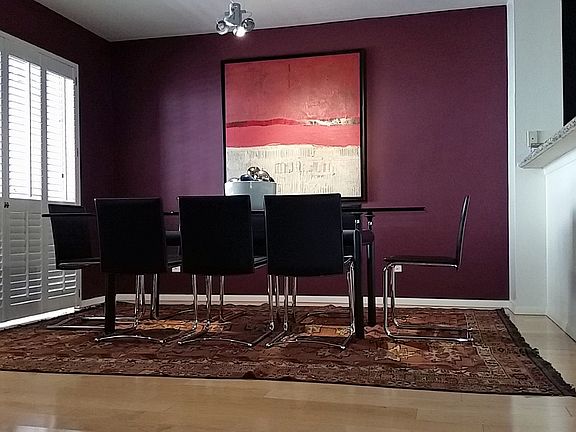 4th image of 11 Stratford Hall Cir