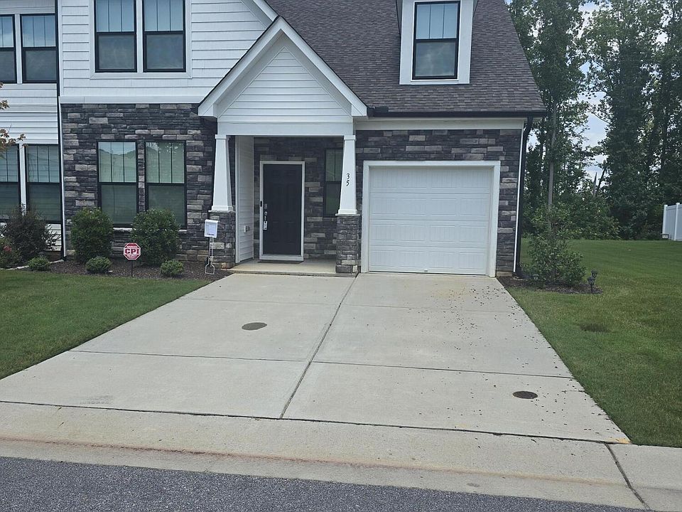 1st image of 35 Whitley Ridge Dr