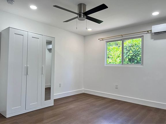 2nd image of 12530 NE 1st Ave