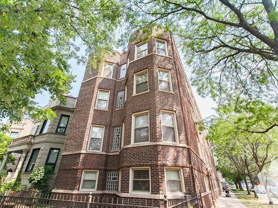 1st image of 1212 W Waveland Ave #1210-2