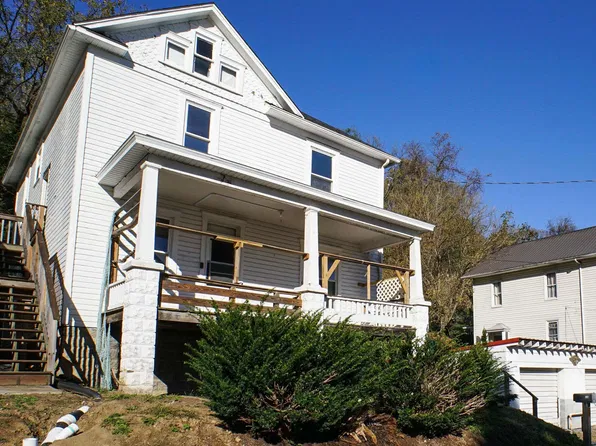 636 S 7th St, Clarksburg, WV 26301