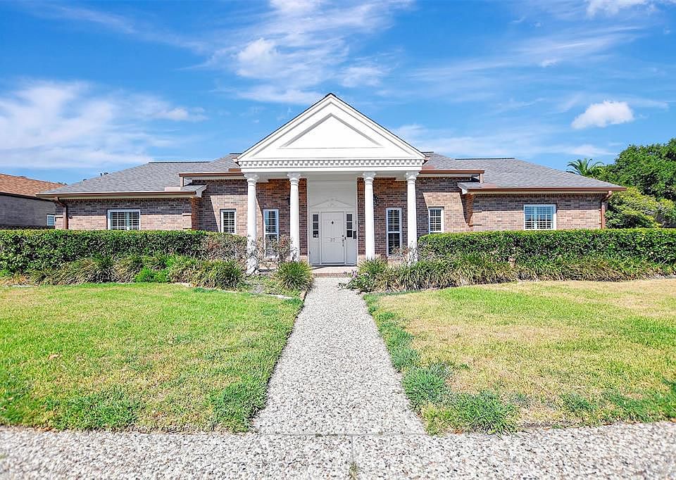 1st image of 37 Colony Park Cir