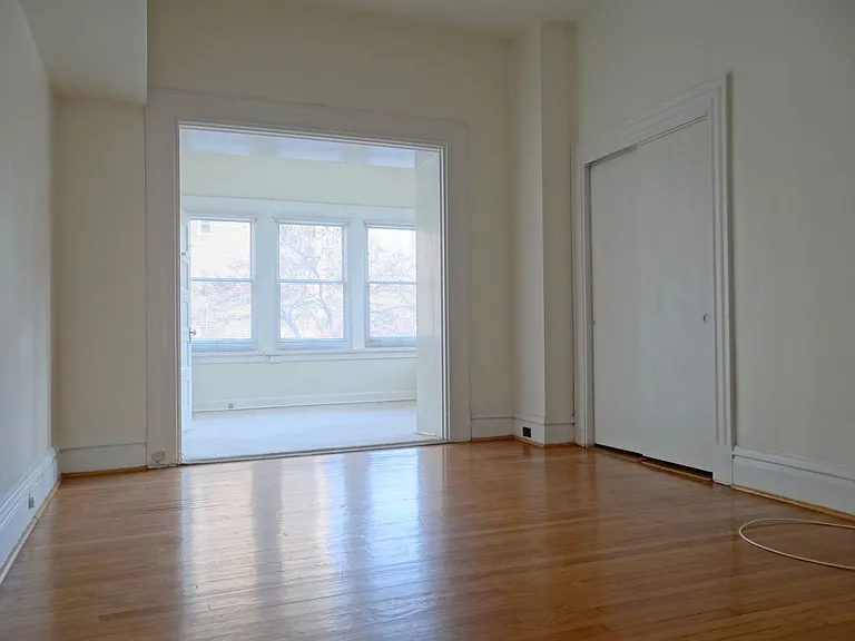 4 N Kingshighway Blvd #3D — Photo 23