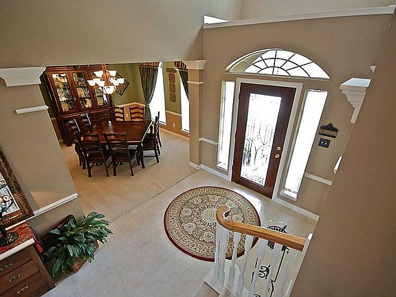 5th image of 4407 Oak Forest Dr