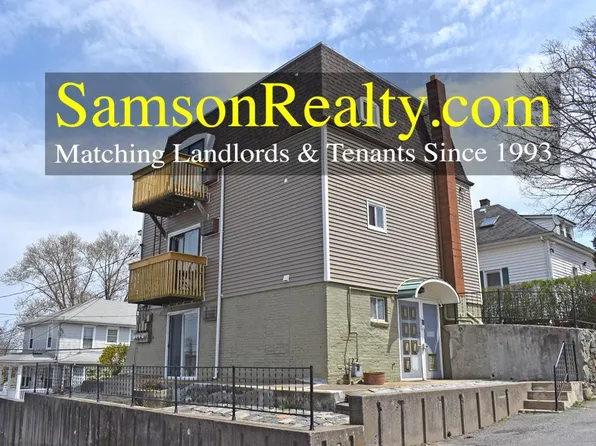 5 Woodward Ave, East Providence, RI