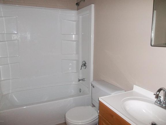 5th image of 920 N 82nd St APT H207