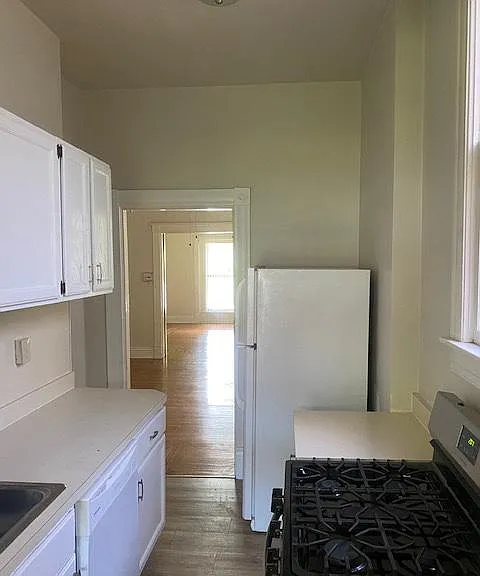 1042 Everett Ave #1 — Photo 5