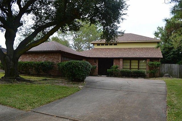 1st image of 8006 Via Bella Dr