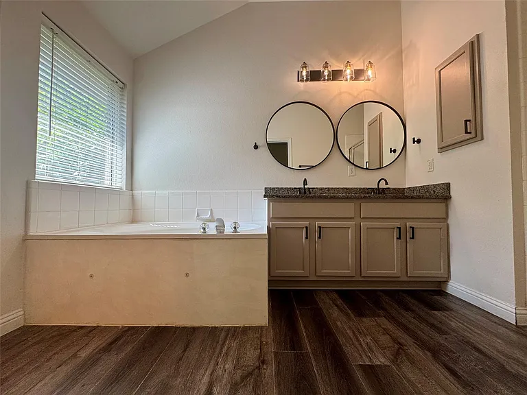 5615 Taylorcrest Dr — Photo 24