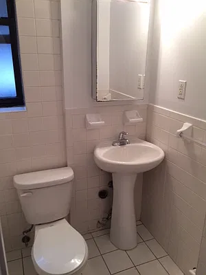 Rented by Acacia Realty | media 9