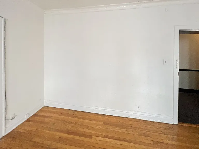 428-36 W. Surf — Photo 15