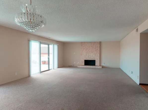 5238 Los Encantos Way, Los Angeles, CA 90027