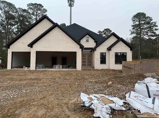 335 Arlington Park Dr, Hot Springs, AR 71901