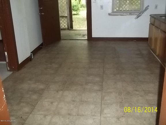 5th image of 221 S 24th St