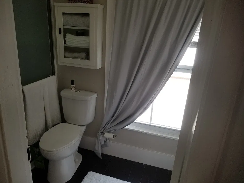2 bed, 1350 sqft, $1,895 — Photo 3