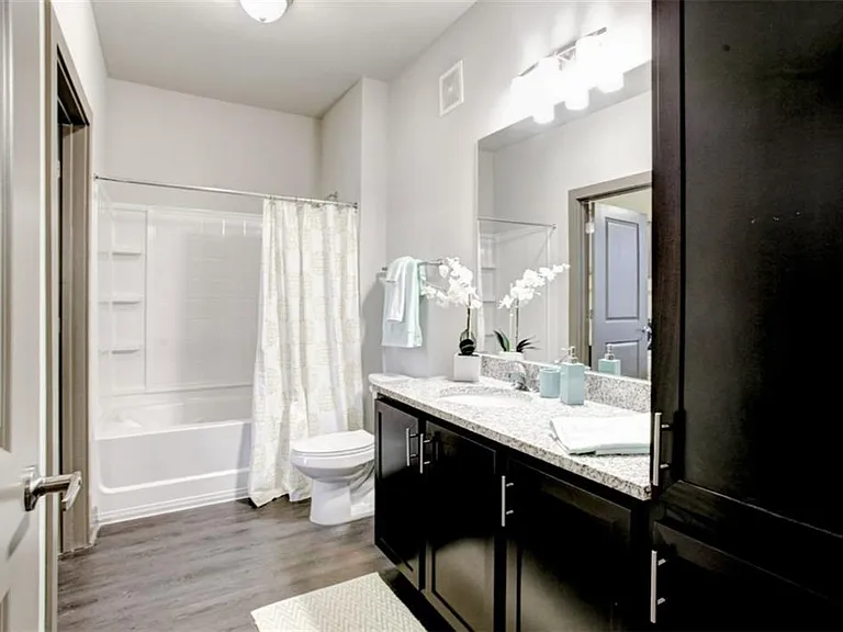800 Millwood Ln #902-218 — Photo 24