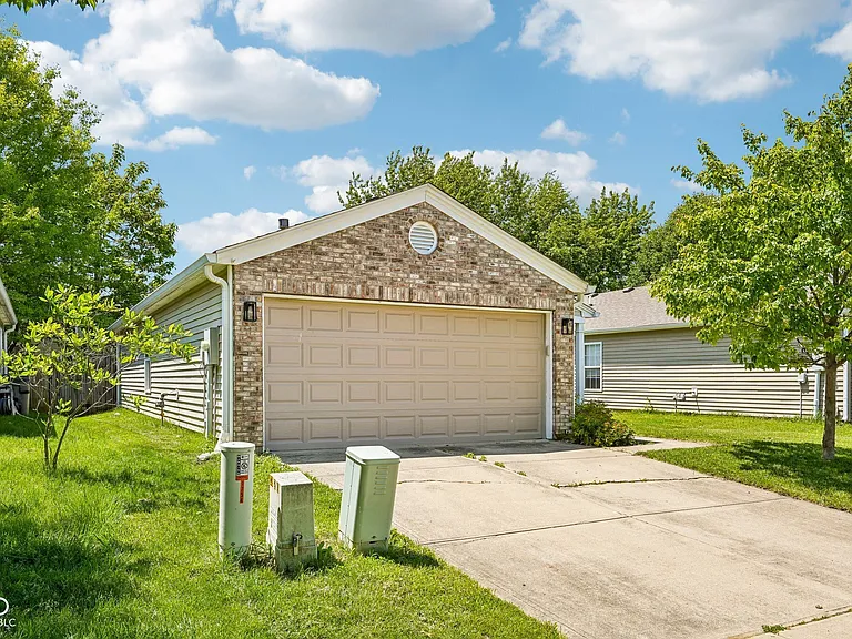 1754 Elijah Blue Dr — Photo 24
