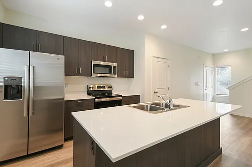 6726 W Overland Rd #100 Photo 1