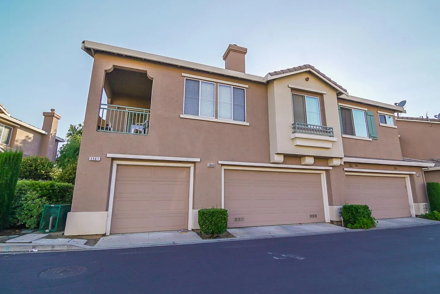3565 Jasmine Cir photo 1
