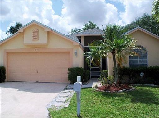 2nd image of 1043 Fairfax Cir W