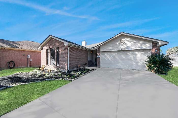 1st image of 5615 Brenwood Glen Trl