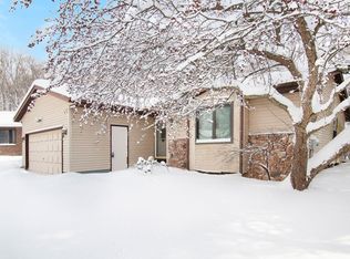 857 Gabrielle Ct NE, Grand Rapids, MI 49505