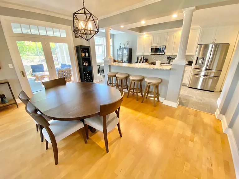 120 Fairway Dr — Photo 2