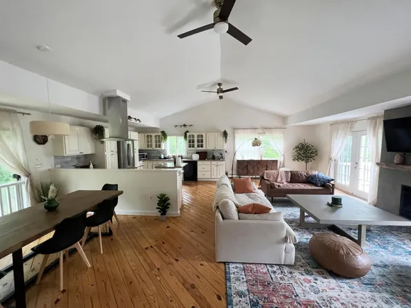 124 Hill Rd, Kingston, NY 12401