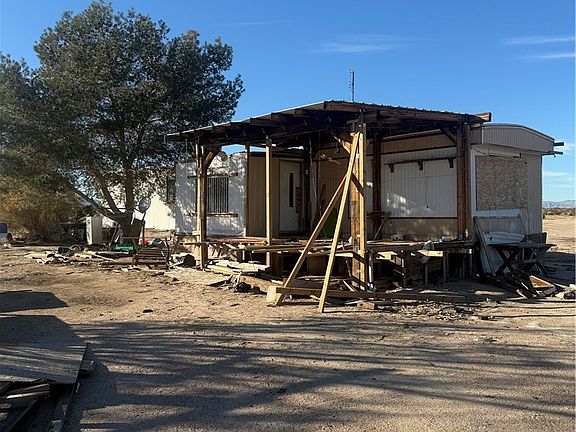 4th image of 49122 Bedford Rd