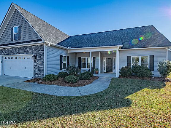 4th image of 2108 Cove Court