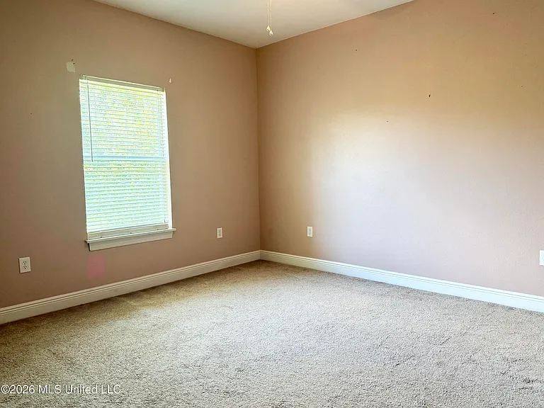 2068 Bienville Ave — Photo 7