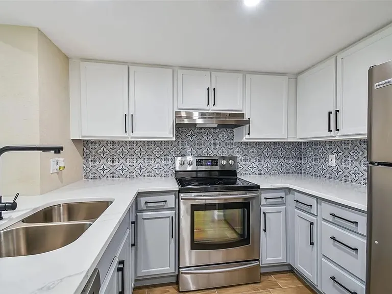 4769 Puritan Cir #401 — Photo 3
