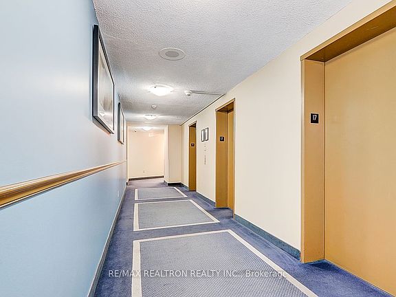 3rd image of 3050 Ellesmere Rd #1701