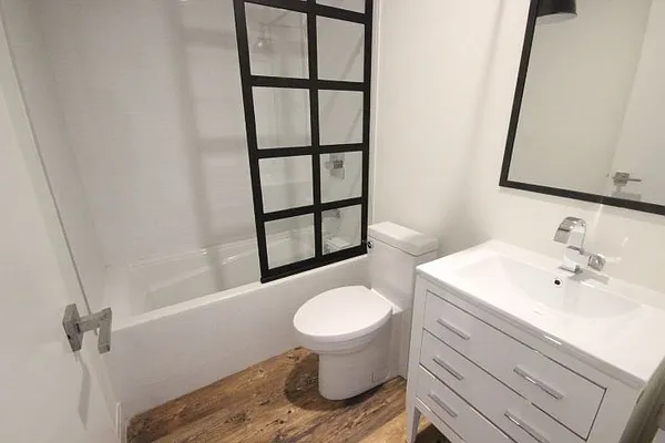 Rented by Nooklyn NYC LLC | media 34