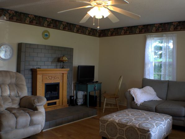 2981 Old McKenzie Hwy, Henry, TN 38231